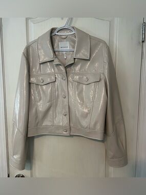 Avec Les Filles Shiny Taupe Cropped Faux-Leather Trucker Jacket